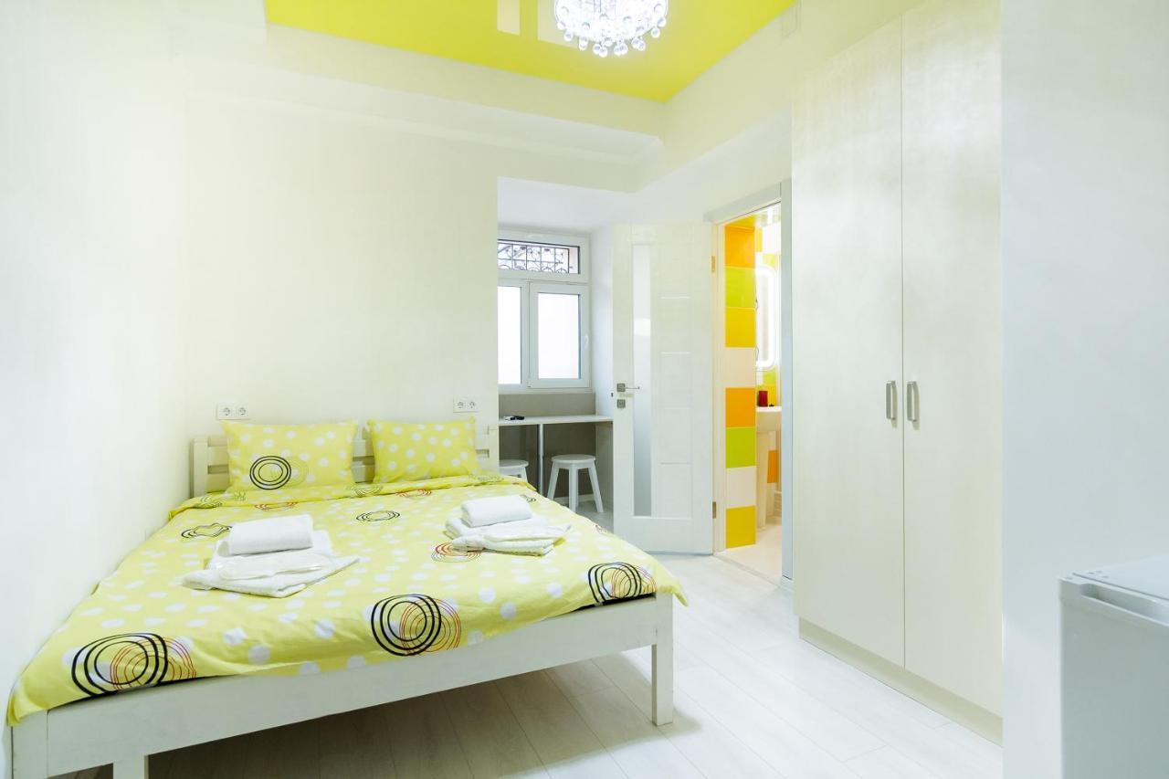 Art Apartments On Deribasovskaya Odessa Extérieur photo